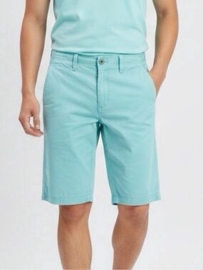 Calvin Klein Men’s Turquoise 100% Cotton Flat-Front Chino Walkshorts 30W
